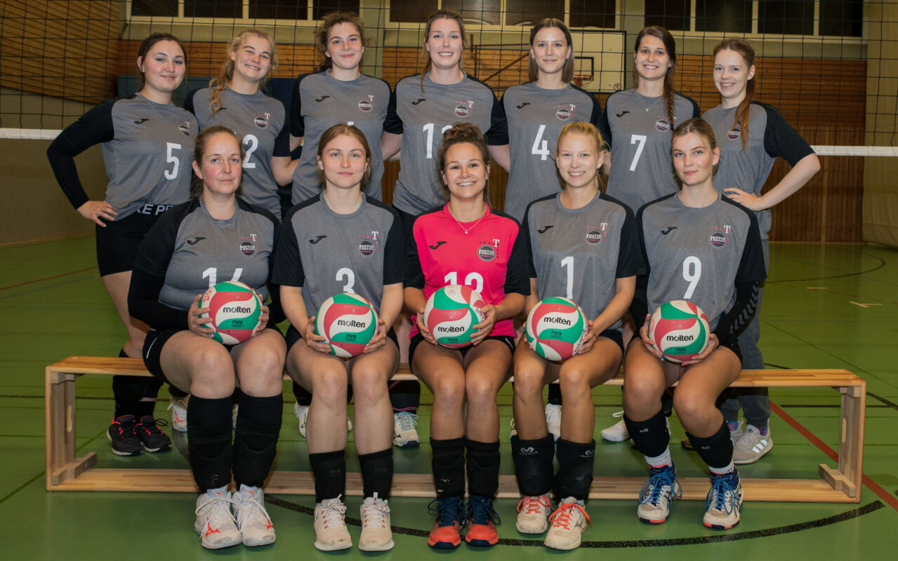 Hinten von links: Nadine Kudlek, Marlen Wissemann, Lea Schwarz, Sarah Koske, Lea Wessel-Berning, Anja Schäfers und Hannah Larisch
Vorne von links: Katharina Ramsbrock, Antonia Heger, Rahel Kuschmann, Laura Hubalek und Janne Dreves.
Es fehlen: Julia Sander und Fenja Eckhardt.