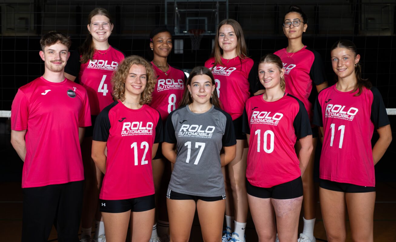 Von hinten links: Amelie Kremer, Vivienne Abenaa Muchoki, Melina Tselepis, Ela Gül
Von vorne links: Jens Bode, Jule Stecker, Sofia Kurlanda, Rixa Hausmann, Lotta Meinholz
Es fehlt: Teresa Lohmöller