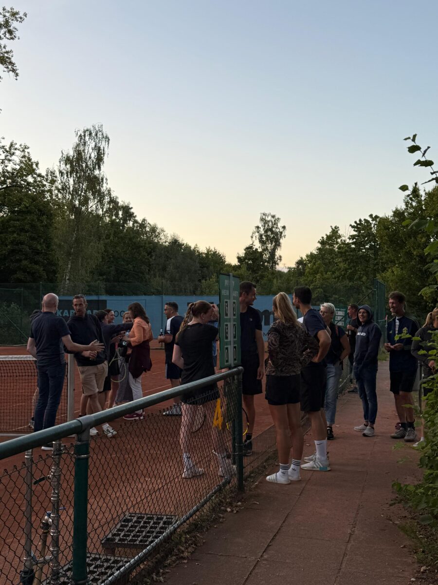 saisoneroeffnung-2026-geselligkeit-teleko-postsv-bielefeld-tennisabteilung