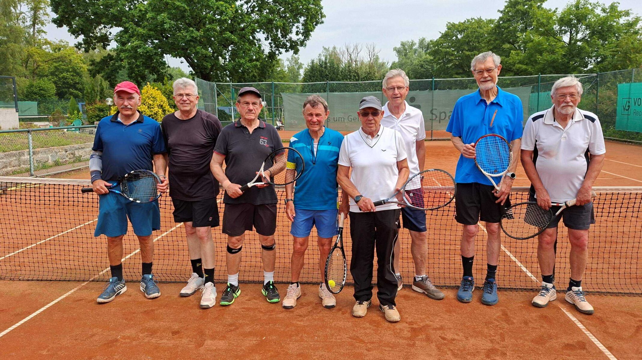 Von links Reinhard Thiel, Karl-Heinz Wunderlich, Christos Kiru, Peter Hantke, Hans Jürgen Zbieranek, Michael Eikemeyer MF, Wolfgang Bunse und Harald Frahne
